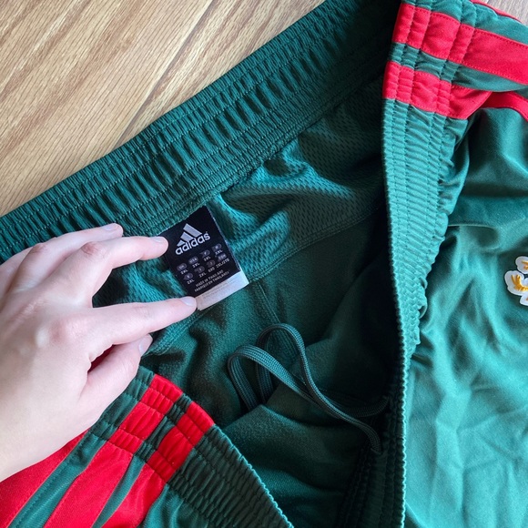 Milwaukee Bucks Adidas - Picture 3 of 3